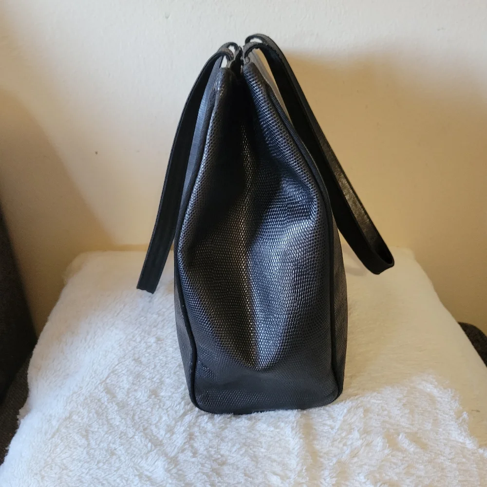 SALVATORE FERRAGAMO VALA LEATHER TOTE BAG - Picture 7 of 11